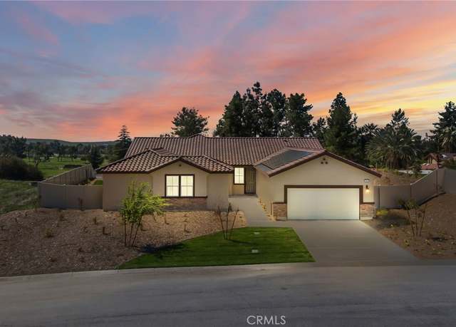 Property at 5804 Levanto St, Bakersfield, CA 93306, 4 beds, 3.5 baths