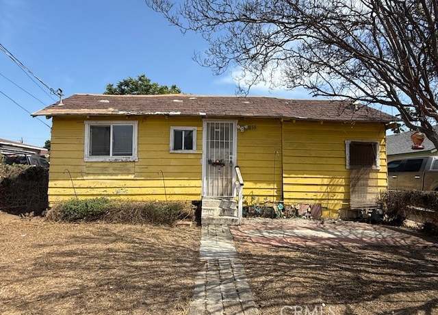 Property at 7830 Casa Blanca St, Riverside, CA 92504, 3 beds, 1 bath