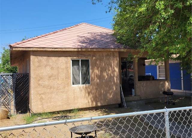 Property at 508 Acoma St, Needles, CA 92363, 3 beds, 1 bath