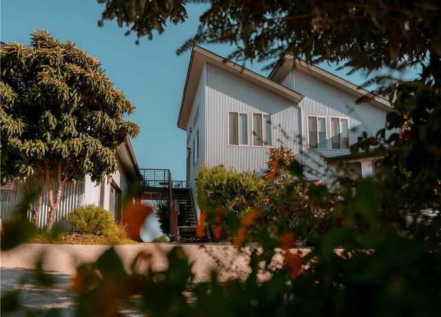 Property at 7110 Drake Rd, Paso Robles, CA 93446, 4 beds, 4.5 baths