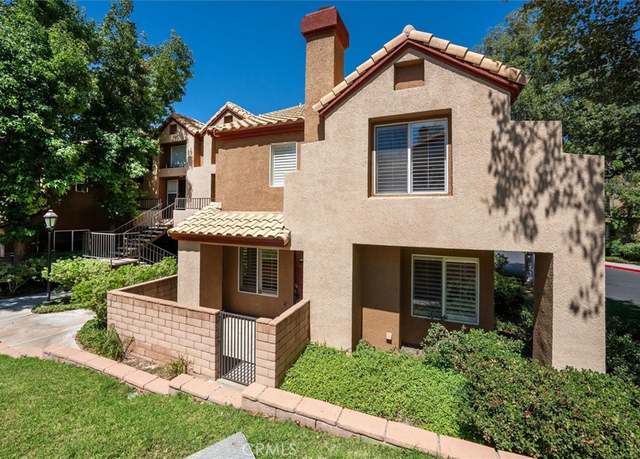 Property at 22713 Copper Hill Dr #42, Saugus, CA 91350, 2 beds, 2.5 baths
