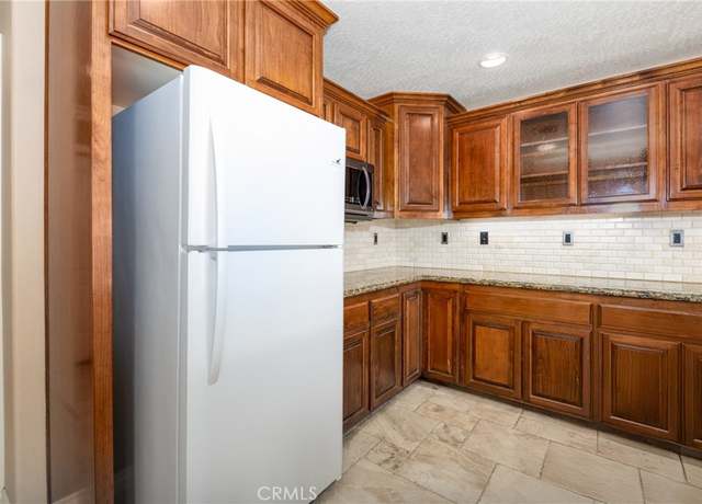 Property at 13670 White Sail Dr, Victorville, CA 92395, 3 beds, 2.5 baths