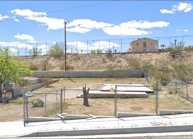 Property at 524 Pioneer St, Barstow, CA 92311
