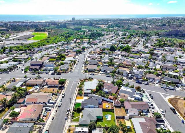 Property at 1708 Loretta St, Oceanside, CA 92058, 3 beds, 2 baths