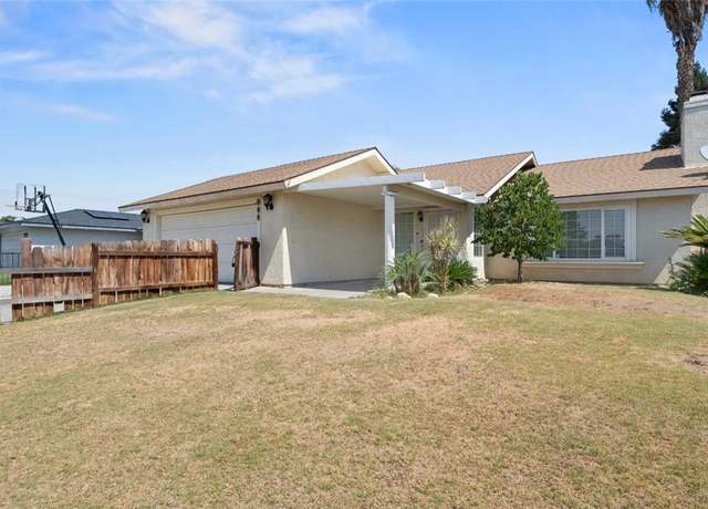 Property at 448 E Warren Ave, Bakersfield, CA 93308, 3 beds, 2 baths
