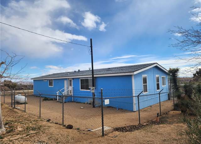 Property at 1233 Wamego, Yucca Valley, CA 92284, 4 beds, 2 baths