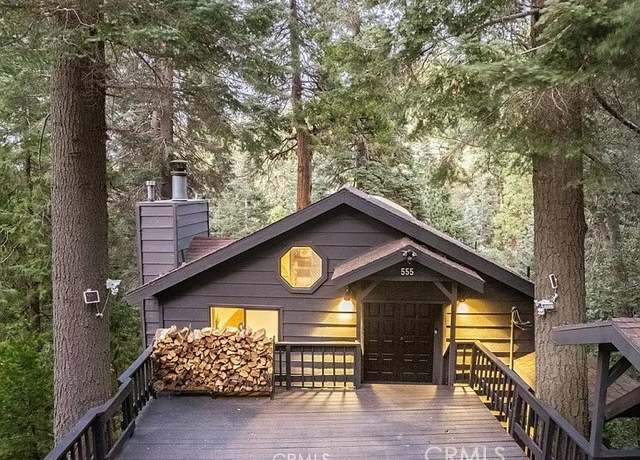 Property at 555 Dover Ct, Lake Arrowhead, CA 92352, 5 beds, 2.5 baths