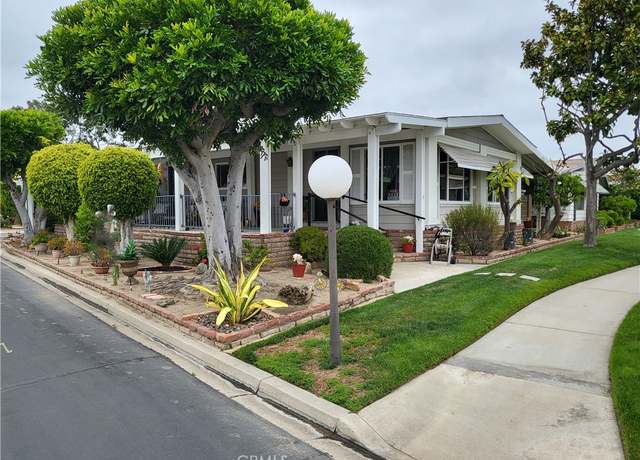 Property at 210 Silverlake Dr, Placentia, CA 92870, 2 beds, 2 baths