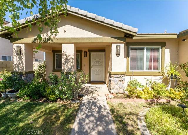 Property at 45541 Robinson Dr, Lancaster, CA 93535, 4 beds, 2 baths