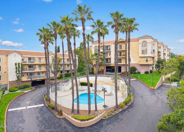 Property at 4760 Templeton St #3222, Los Angeles, CA 90032, 3 beds, 2.5 baths