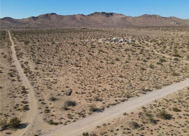 Property at 5200 W Montiverde Rd, Rosamond, CA 93560