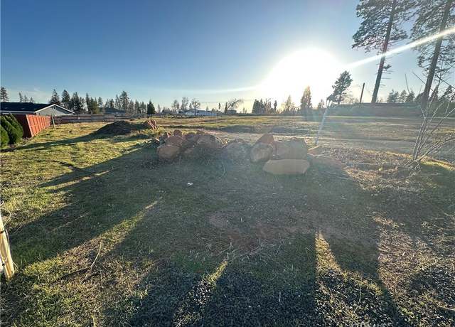 Property at 1590 Young Ave, Paradise, CA 95969