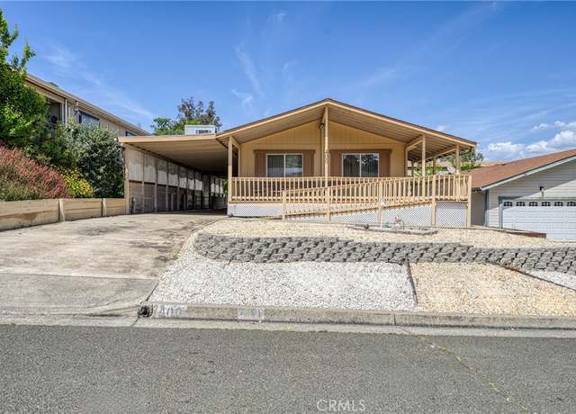 Property at 400 Walnut Dr, Lakeport, CA 95453, 3 beds, 2 baths