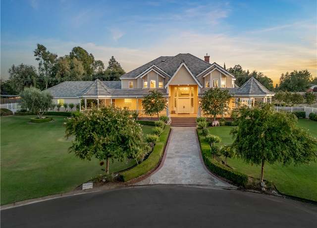 Property at 6550 N Blackhawk Ln, Clovis, CA 93619, 6 beds, 5 baths