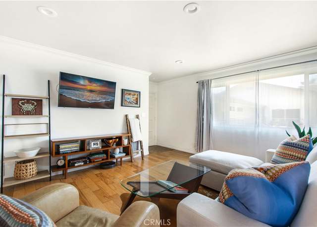 Property at 1100 Rutland Rd #12, Newport Beach, CA 92660, 1 bed, 1 bath