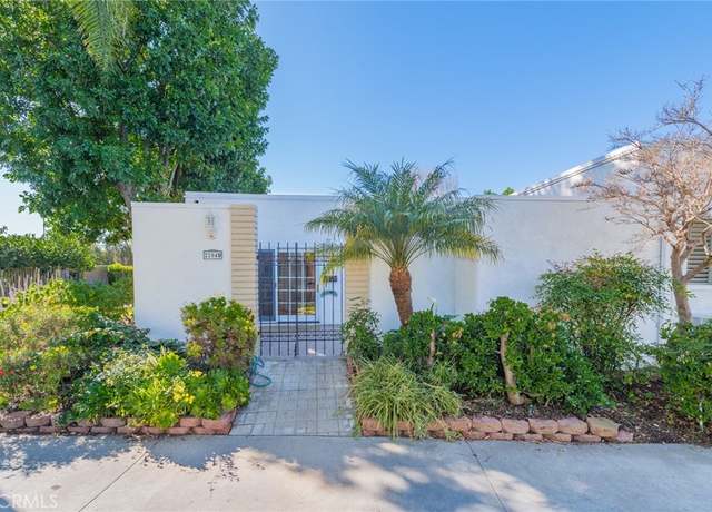 Property at 2204 Via Mariposa E Unit D, Laguna Woods, CA 92637, 2 beds, 2 baths