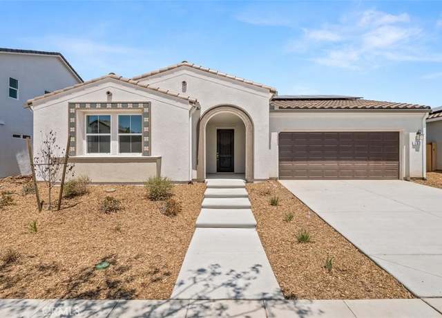 Property at 637 Stone Crest Ave, Madera, CA 93636, 3 beds, 3 baths