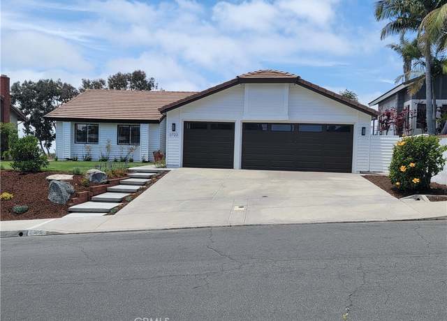 Property at 2722 Olympia Dr, Carlsbad, CA 92010, 3 beds, 2 baths