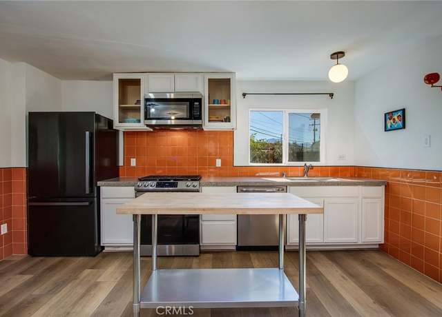 Property at 11052 West Dr, Morongo Valley, CA 92256, 3 beds, 2 baths