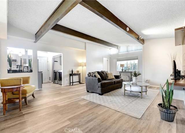 Property at 8850 Winnetka Ave, Northridge, CA 91324, 4 beds, 2 baths