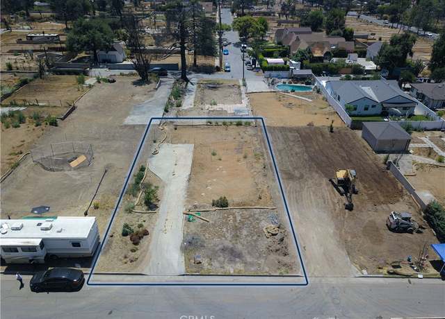 Property at 284 W Las Flores Dr, Altadena, CA 91001