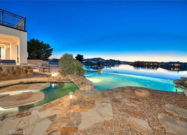 Property at 27008 Reef Ln, Helendale, CA 92342, 5 beds, 5.5 baths