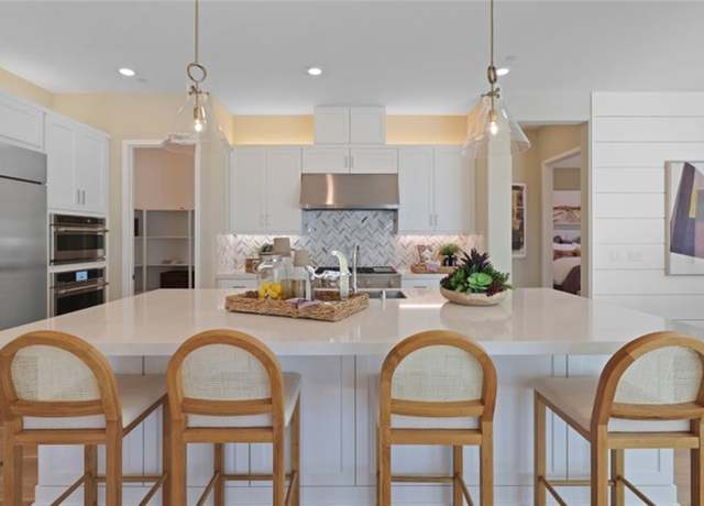 Property at 29650 Paseo Capilla, Valencia, CA 91354, 2 beds, 2.5 baths
