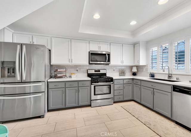 Property at 1818 Rory Ln #3, Simi Valley, CA 93063, 2 beds, 2.5 baths