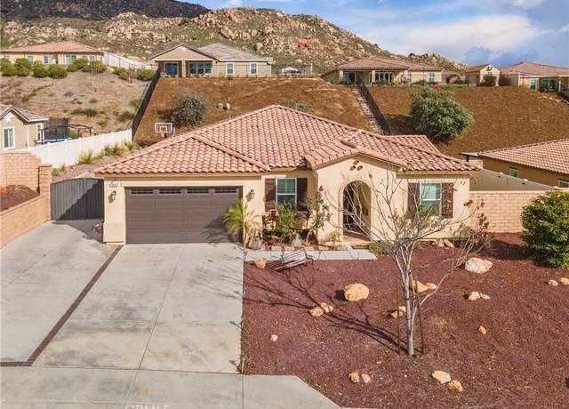 Property at 10648 Sunnymead Crest Ln, Moreno Valley, CA 92557, 3 beds, 2 baths
