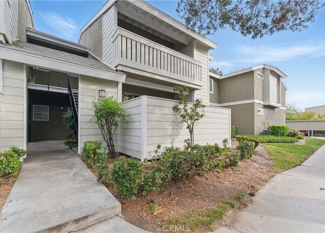 Property at 27645 Susan Beth Way Unit B, Saugus, CA 91350, 2 beds, 1 bath