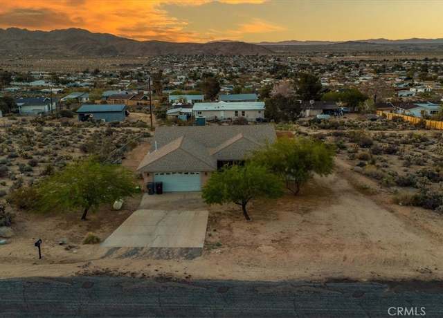 Property at 61850 Alta Vista Dr, Joshua Tree, CA 92252, 3 beds, 2 baths