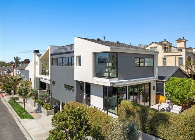 Property at 701 Poppy Ave, Corona Del Mar, CA 92625, 3 beds, 2.5 baths