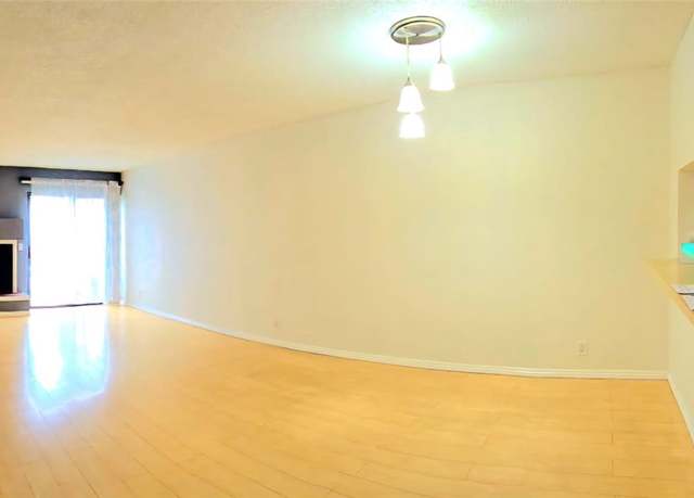 Property at 21040 Parthenia St #13, Canoga Park, CA 91304, 2 beds, 2 baths