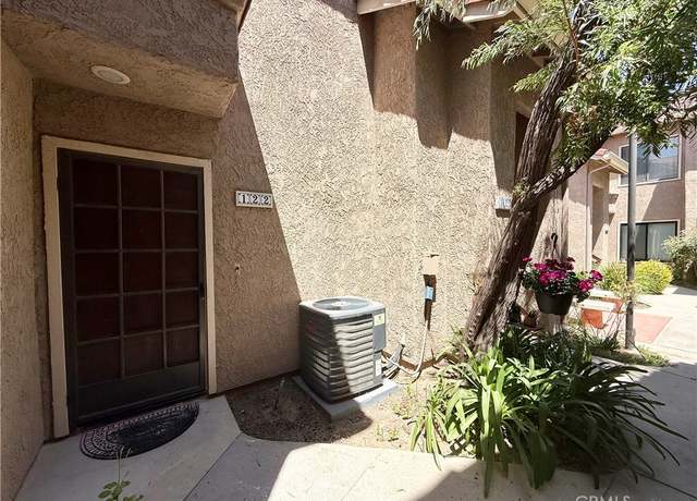 Property at 2319 Archwood Ln #122, Simi Valley, CA 93063, 2 beds, 2 baths