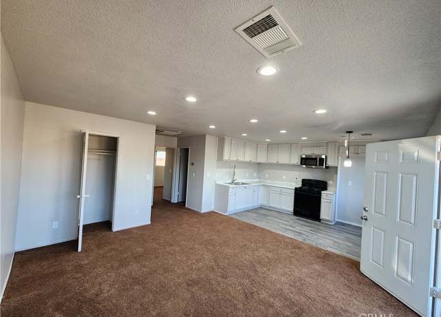 Property at 20960 83rd St, California City, CA 93505, 4 beds, 2 baths