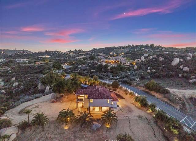 Property at 41950 Hacienda Dr, Murrieta, CA 92562, 4 beds, 3.5 baths