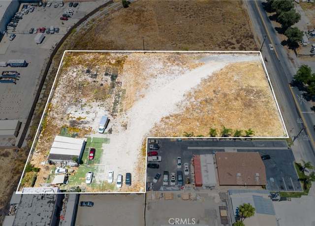 Property at 385 E Oakland Ave, Hemet, CA 92543