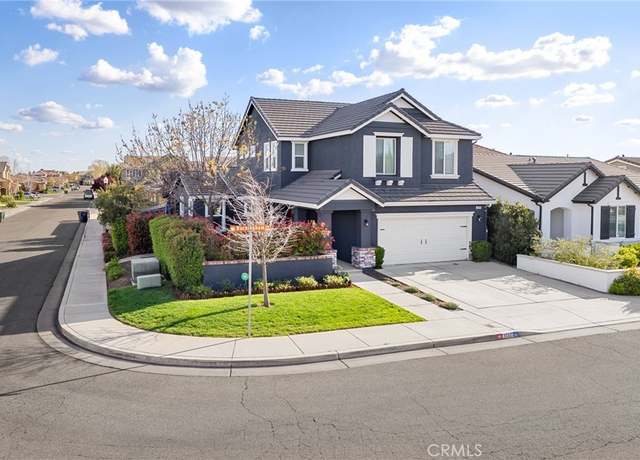 Property at 3580 Buckingham Ave, Clovis, CA 93619, 3 beds, 3 baths