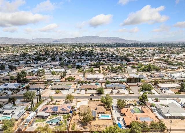 Property at 14006 Cronese Rd, Apple Valley, CA 92307, 4 beds, 2 baths