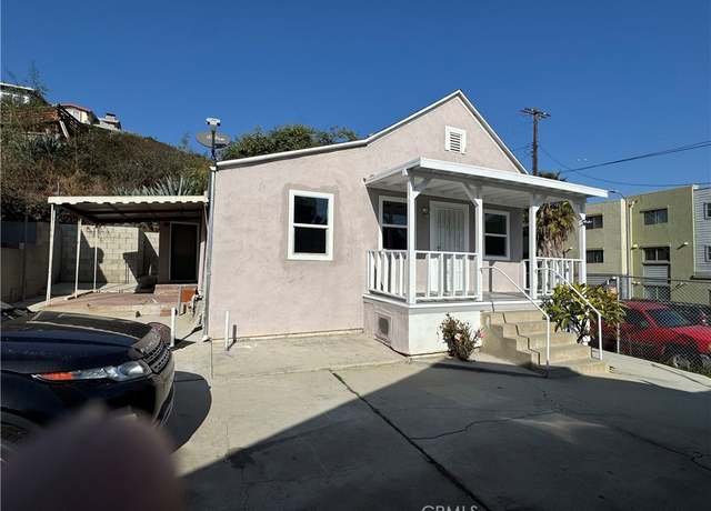 Property at 204 W Santa Cruz St, San Pedro, CA 90731, 5 beds, 3 baths
