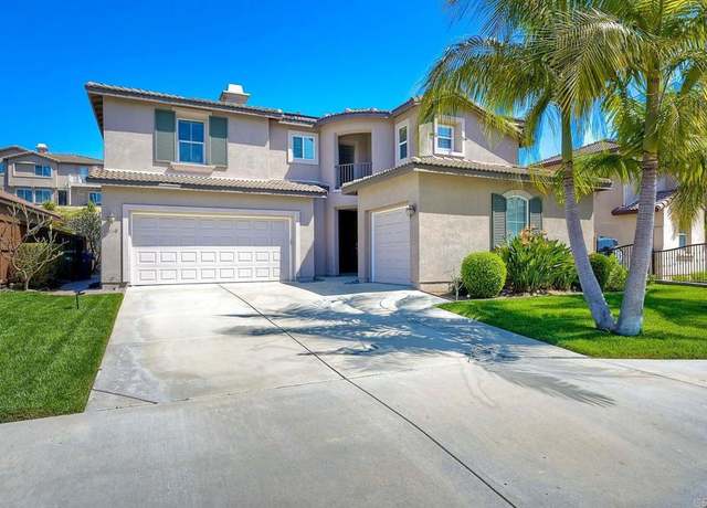 Property at 1140 Parkview Dr, Oceanside, CA 92057, 4 beds, 3.5 baths