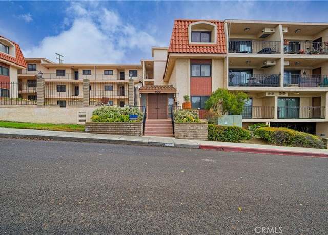 Property at 900 Cedar St #106, El Segundo, CA 90245, 2 beds, 2 baths