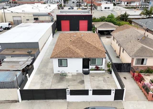 Property at 4820 W 142nd St, Hawthorne, CA 90250, 2 beds, 1 bath