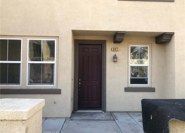 Property at 1800 E Lakeshore Dr #302, Lake Elsinore, CA 92530, 3 beds, 2.5 baths