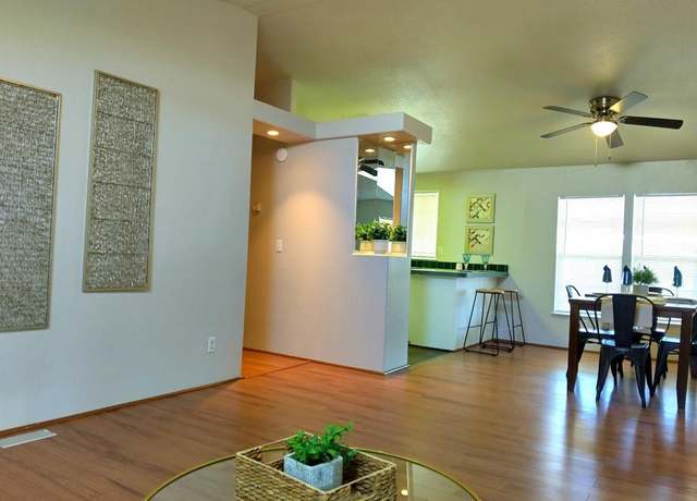 Property at 1333 Olive Ave #9, Vista, CA 92083, 3 beds, 2 baths