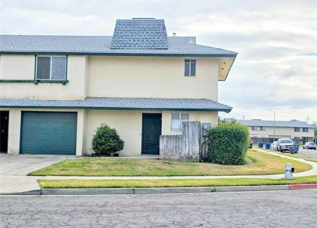 Property at 4854 N Winery Cir, Fresno, CA 93726, 3 beds, 1.5 baths