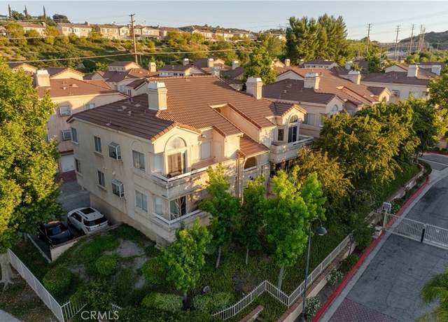 Property at 19804 Sandpiper Pl #10, Newhall, CA 91321, 3 beds, 2 baths