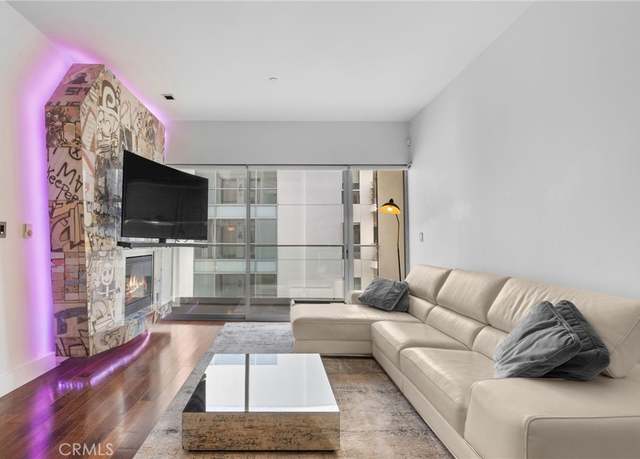 Property at 6735 Yucca St #404, Hollywood, CA 90028, 2 beds, 2.5 baths
