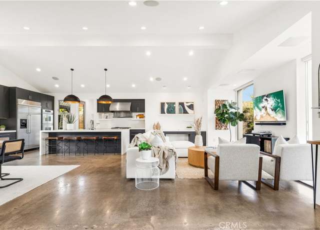 Property at 223 Robinhood Pl, Costa Mesa, CA 92627, 4 beds, 3.5 baths