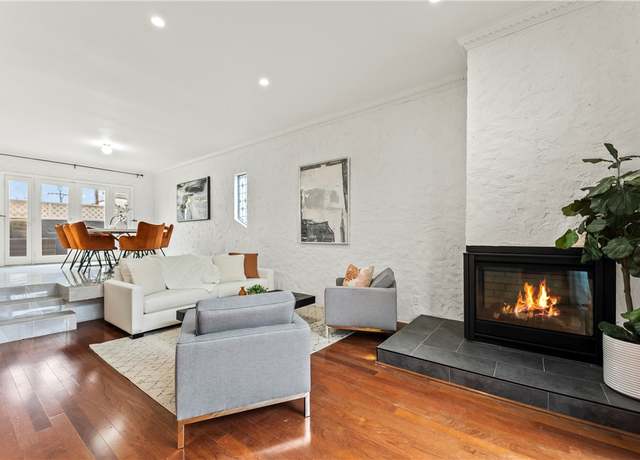 Property at 802 3rd St Unit E, Santa Monica, CA 90403, 2 beds, 3 baths